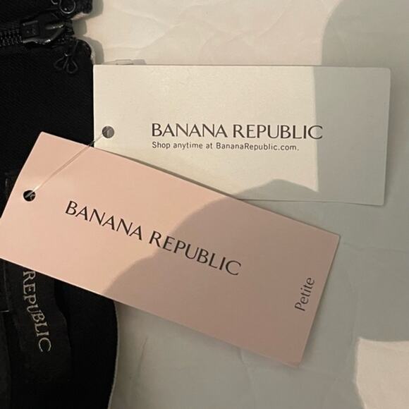 Banana Republic Black Cream Striped Career OfficeCore Pencil Skirt NWT Size 2P - Picture 8 of 11